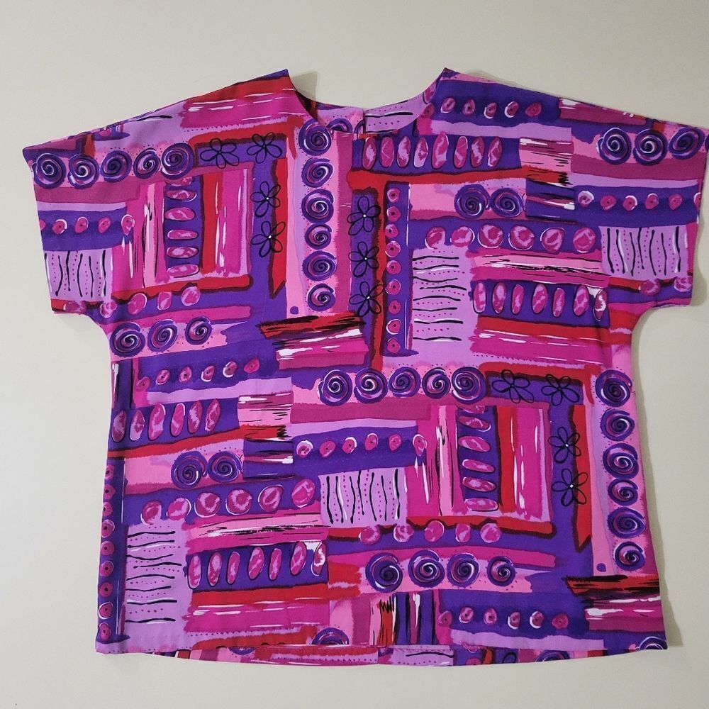 Women's Vibrant Abstract Pullover Pink and Purple Top